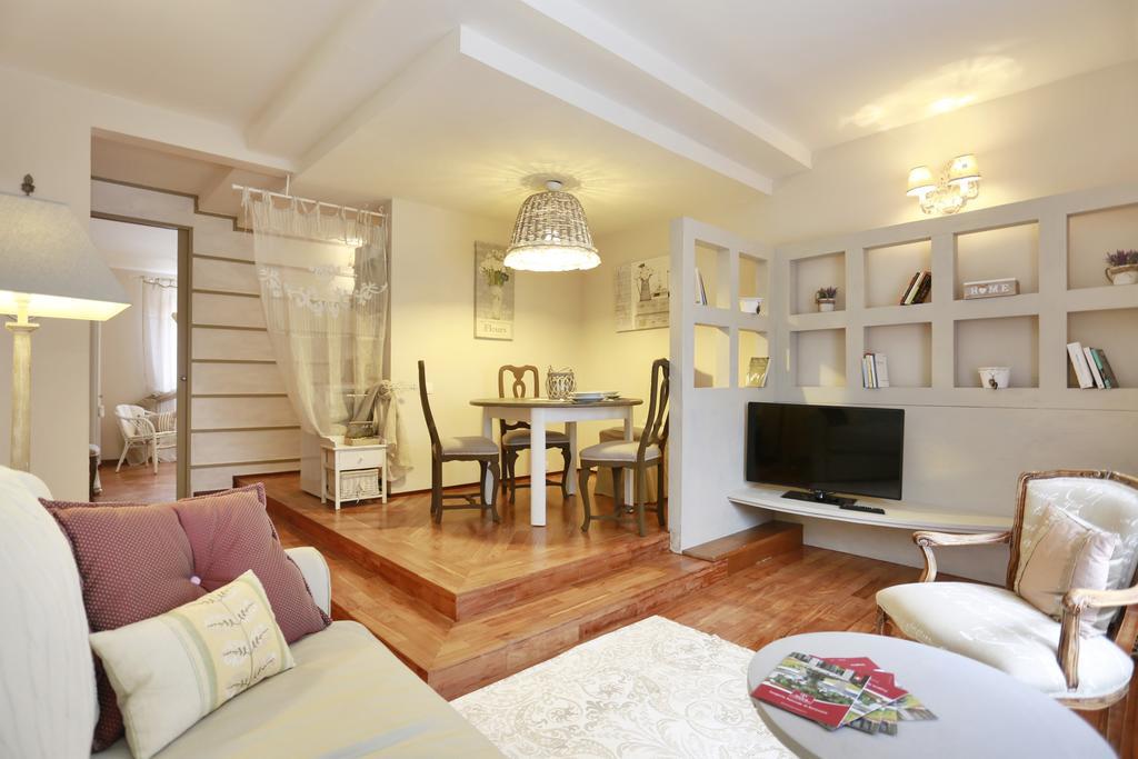 Piero Apartments มอนเตกาตินี แตร์เม ภายนอก รูปภาพ