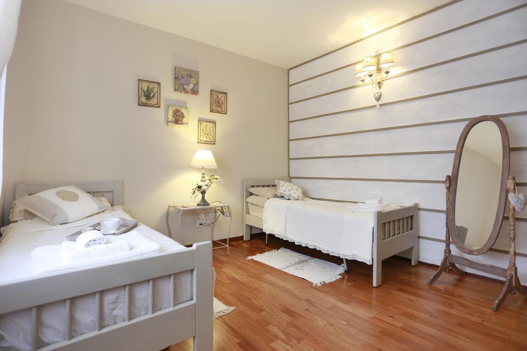Piero Apartments มอนเตกาตินี แตร์เม ภายนอก รูปภาพ
